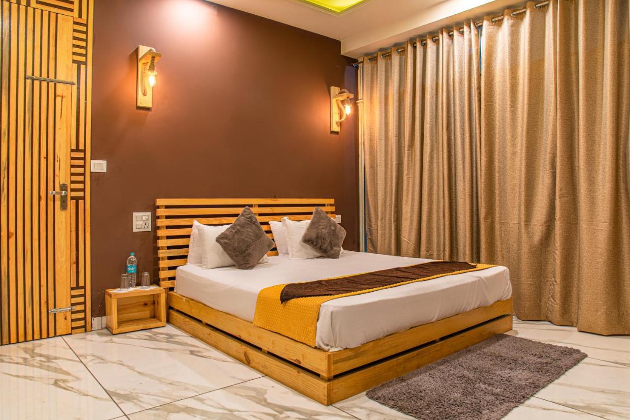 The Hillcrest Paradise Касаули Экстерьер фото