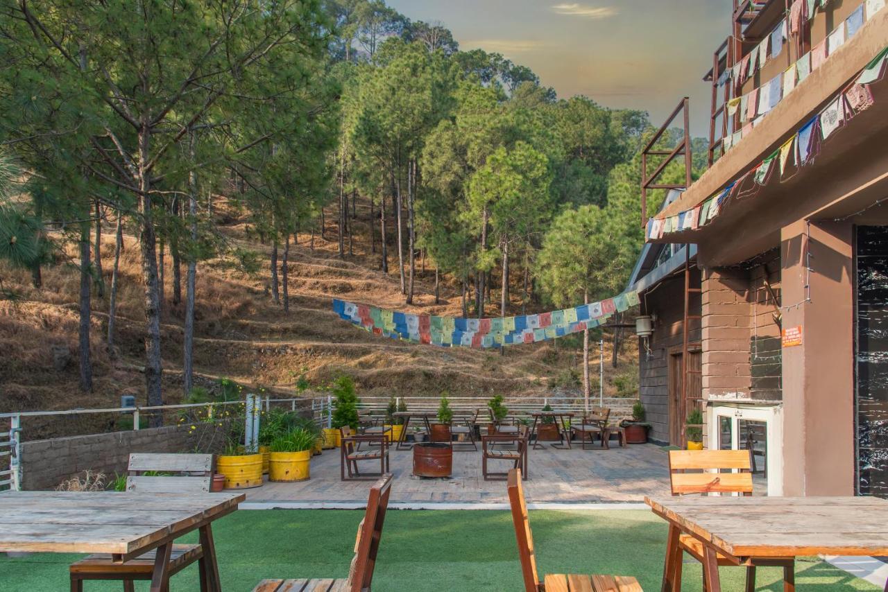 The Hillcrest Paradise Касаули Экстерьер фото