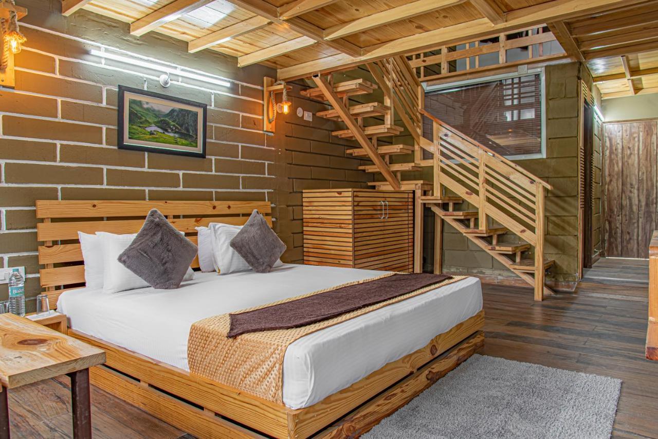 The Hillcrest Paradise Касаули Экстерьер фото