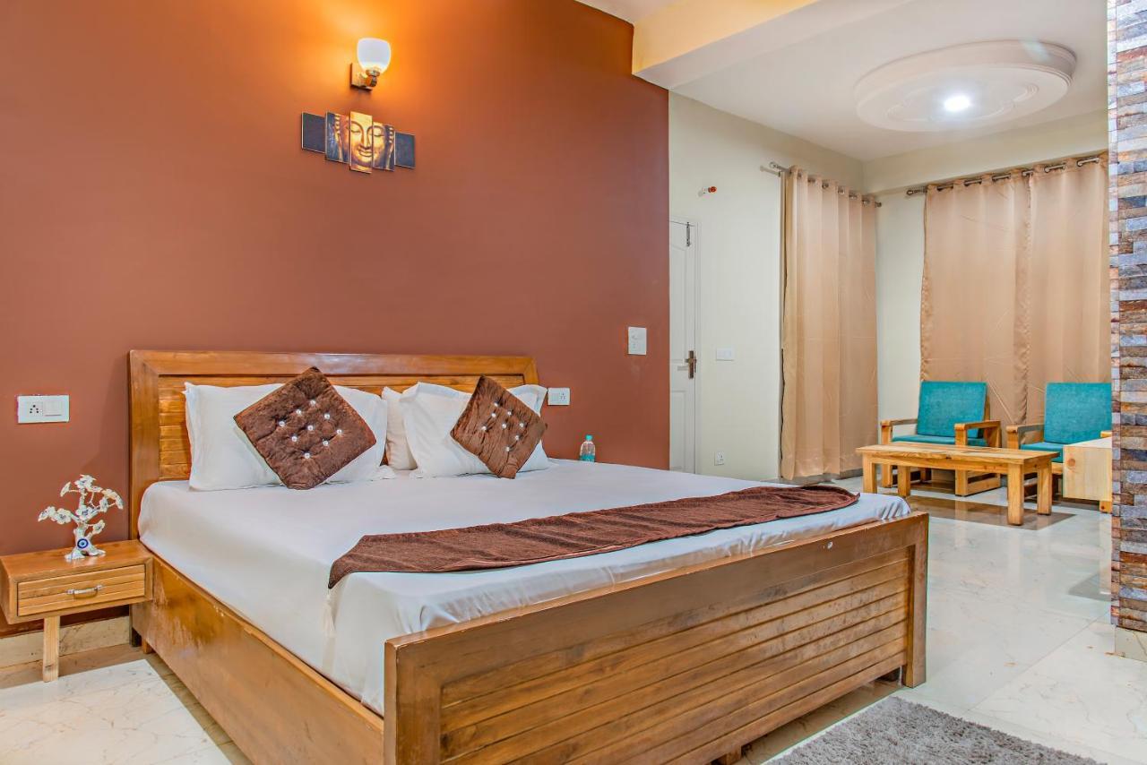The Hillcrest Paradise Касаули Экстерьер фото