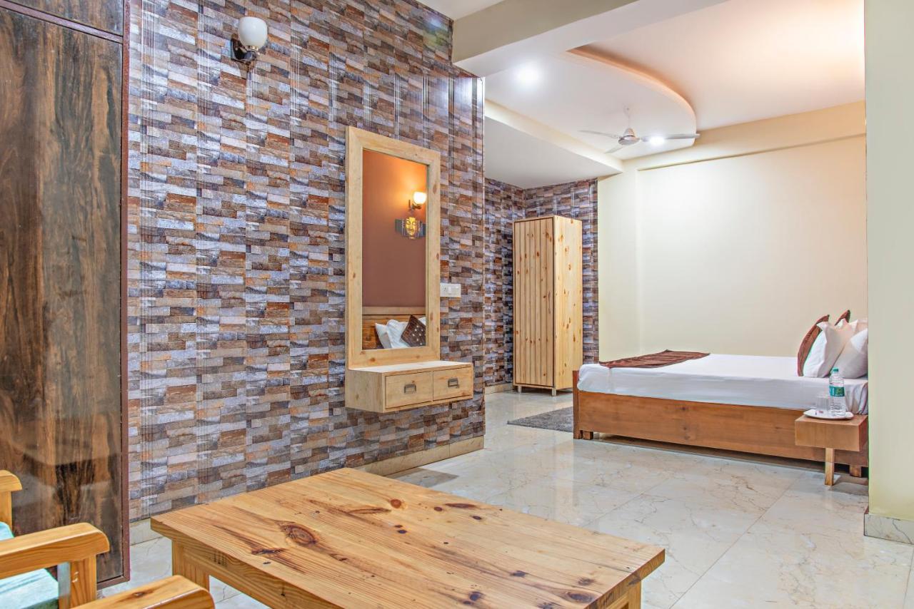 The Hillcrest Paradise Касаули Экстерьер фото