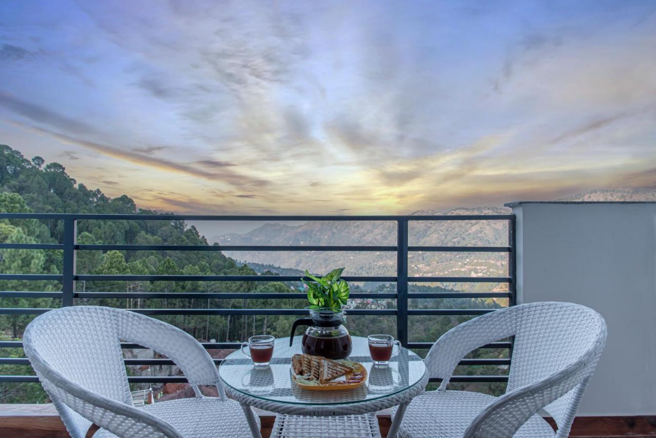 The Hillcrest Paradise Касаули Экстерьер фото