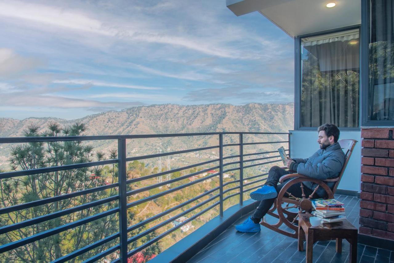 The Hillcrest Paradise Касаули Экстерьер фото