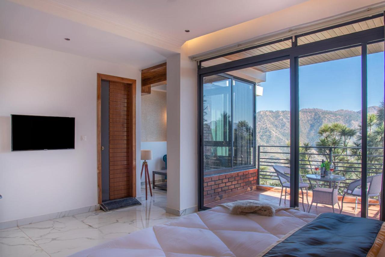 The Hillcrest Paradise Касаули Экстерьер фото
