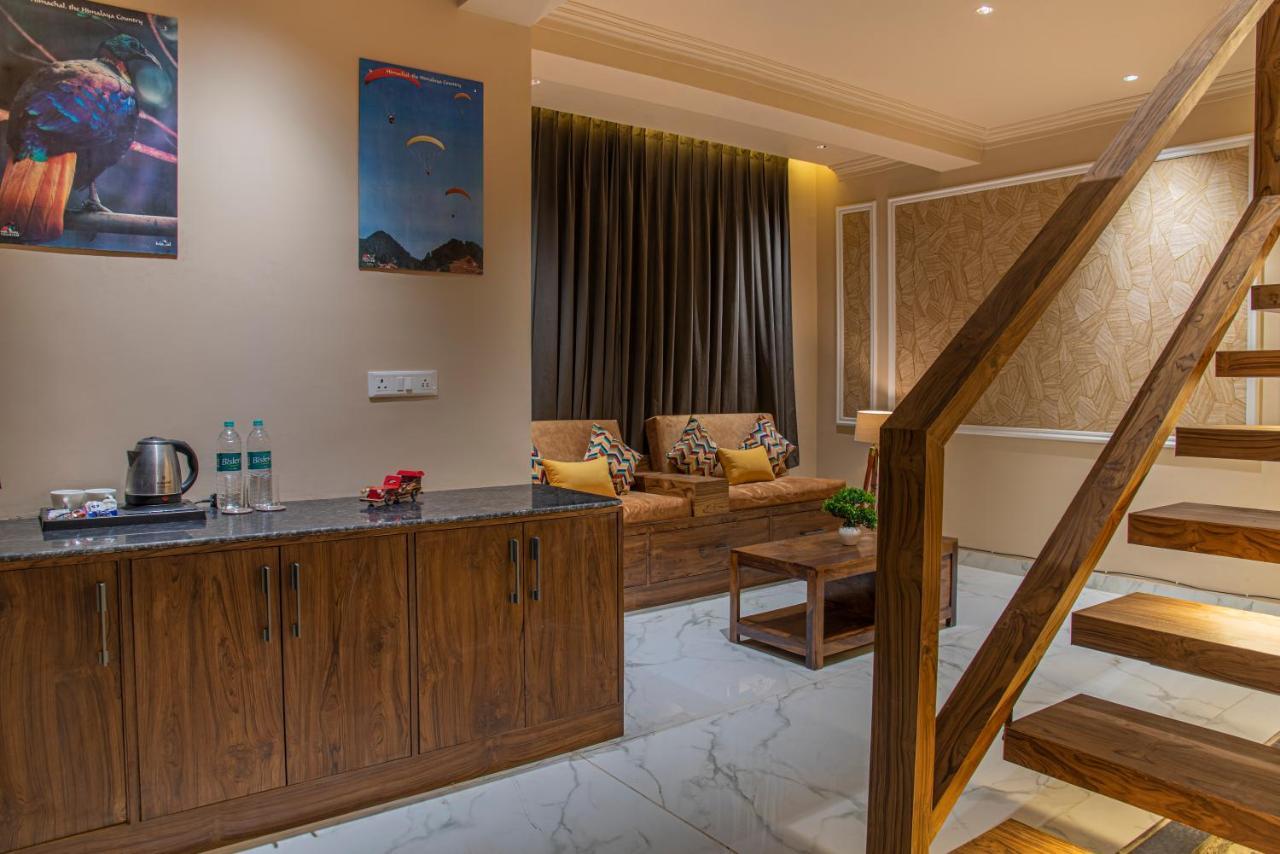 The Hillcrest Paradise Касаули Экстерьер фото